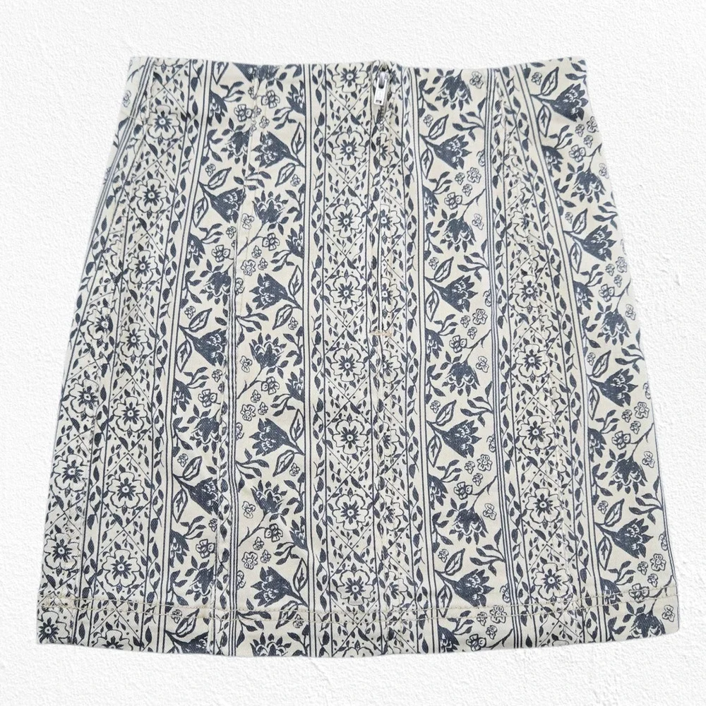 Free People Macadamia Combo Ivory Floral Mini Skirt Cotton Blend Boho Size 0